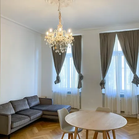 Stadtwohnung, Zentrale Lage, Stilvoll Vollmoebliert * Bamberga